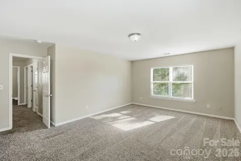 9237 Seamill Road Charlotte NC 28278