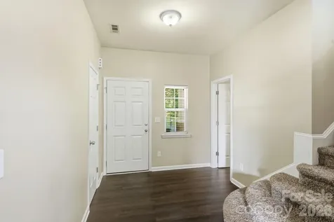 9237 Seamill Road Charlotte NC 28278