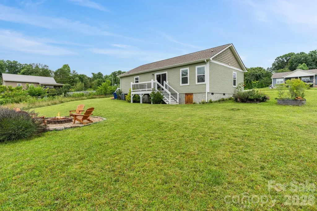 111 Bluebird Meadows Court Alexander NC 28701