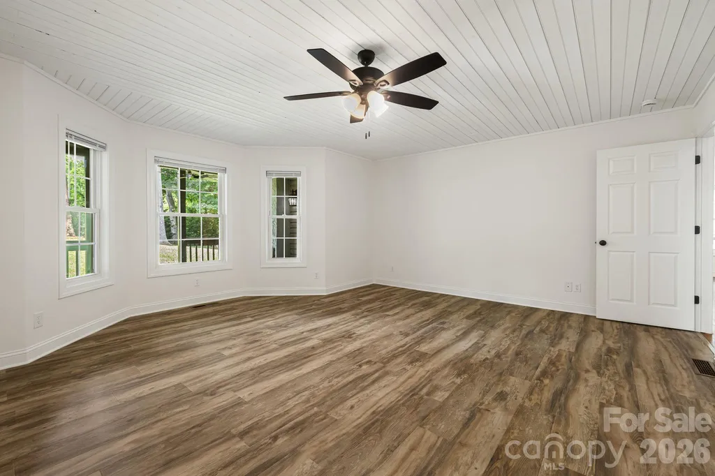 40 Brierfield Drive Candler NC 28715