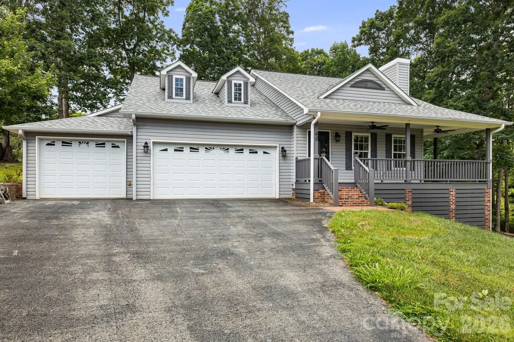 40 Brierfield Drive Candler NC 28715