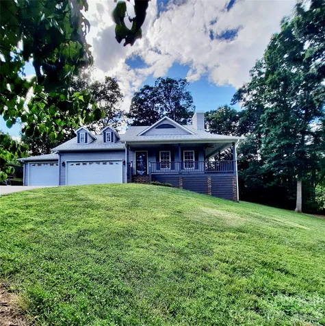 40 Brierfield Drive Candler NC 28715