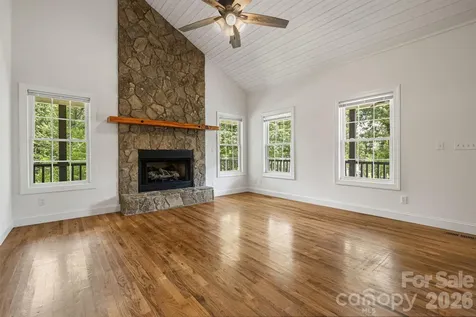 40 Brierfield Drive Candler NC 28715