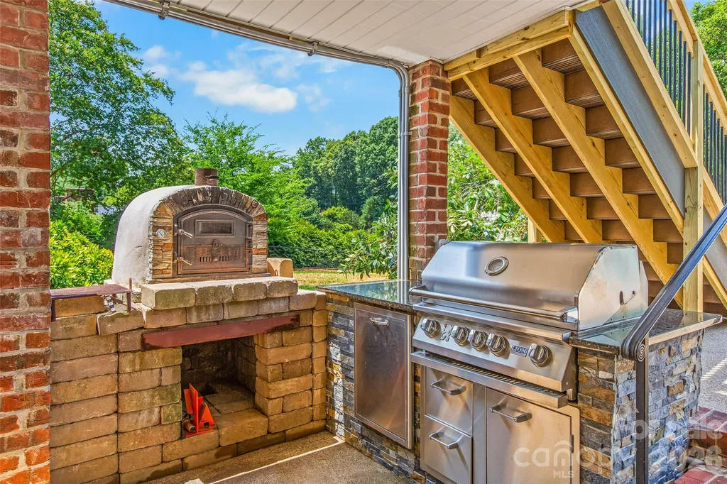217 Riverwood Drive Lewisville NC 27023