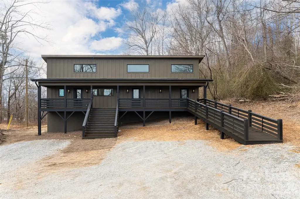 153-A Hackleburg Lane Hendersonville NC 28792