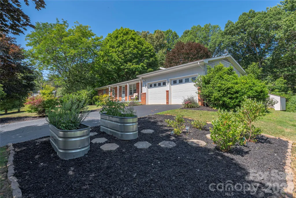 258 Camelot Drive Clyde NC 28721