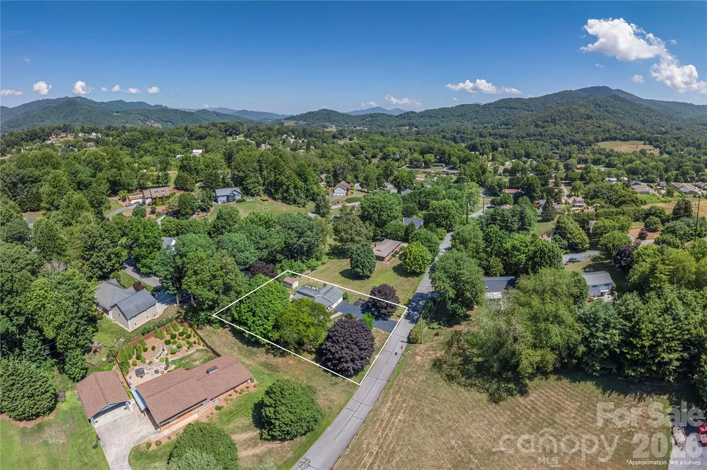 258 Camelot Drive Clyde NC 28721