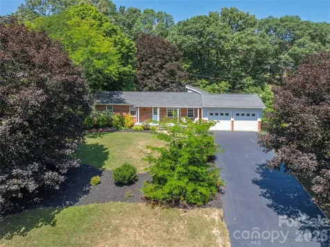 258 Camelot Drive Clyde NC 28721