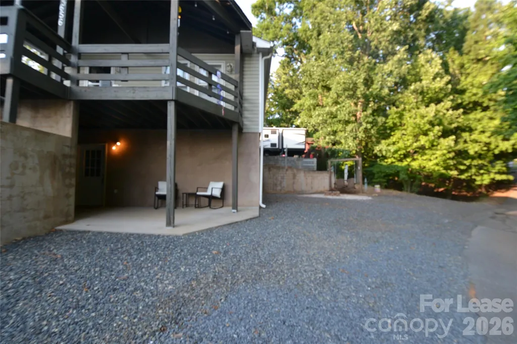 120 Cardinal Drive N New London NC 28127
