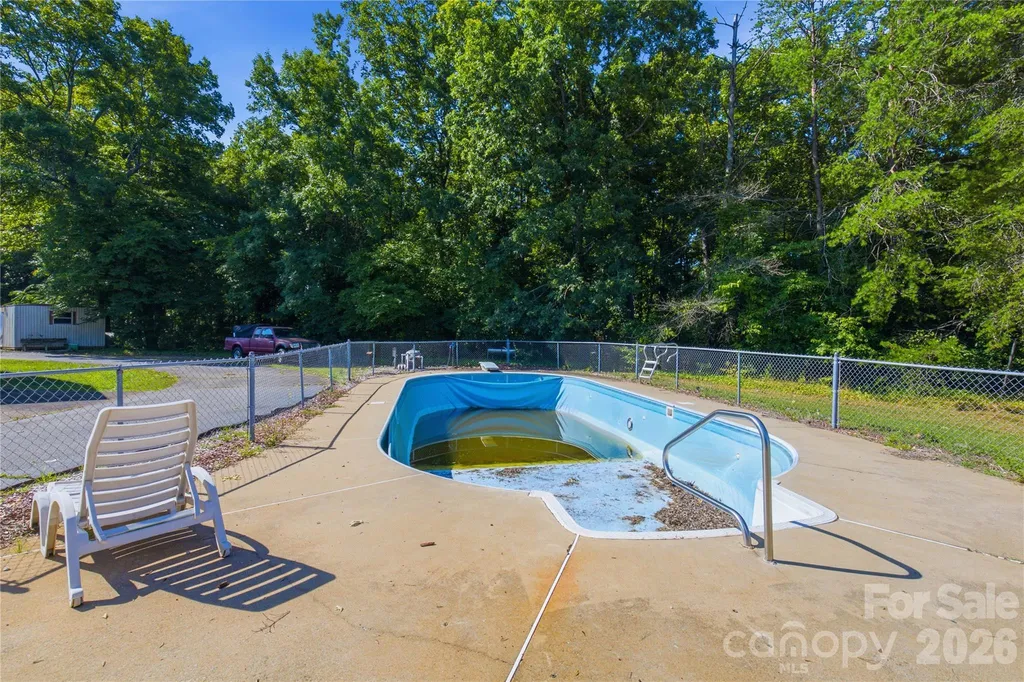 828 Ferry Road Forest City NC 28043