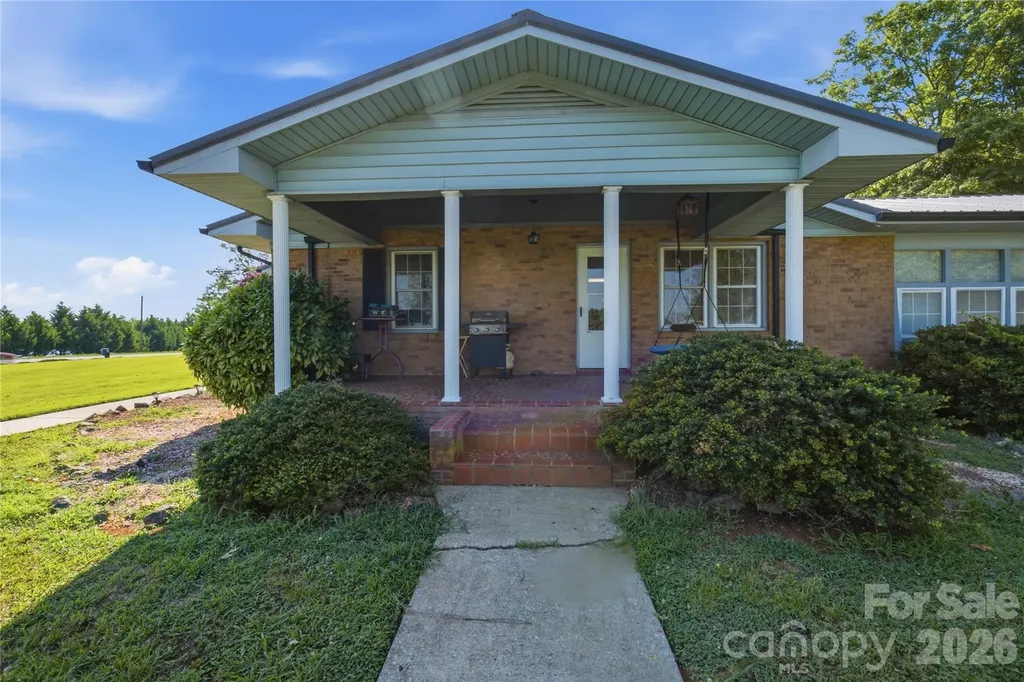 828 Ferry Road Forest City NC 28043