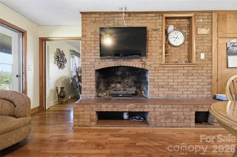 828 Ferry Road Forest City NC 28043