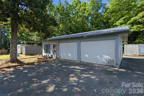 828 Ferry Road Forest City NC 28043