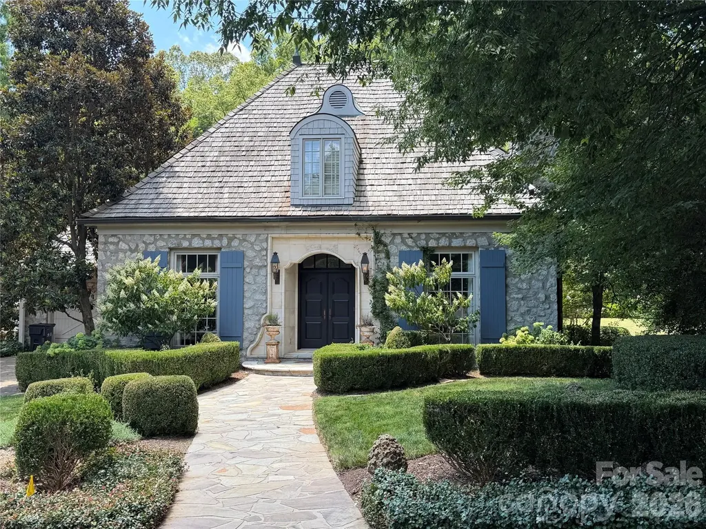 2214 La Maison Drive Charlotte NC 28226