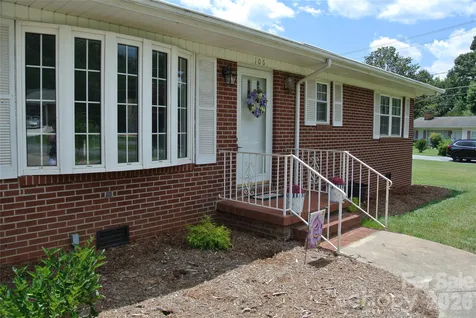 106 Freeman Street Rutherfordton NC 28139