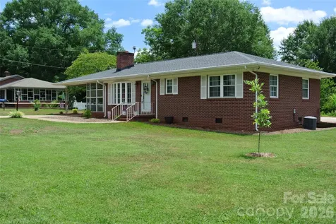 106 Freeman Street Rutherfordton NC 28139