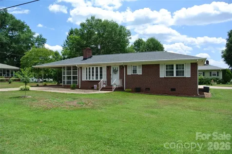 106 Freeman Street Rutherfordton NC 28139
