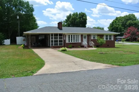 106 Freeman Street Rutherfordton NC 28139