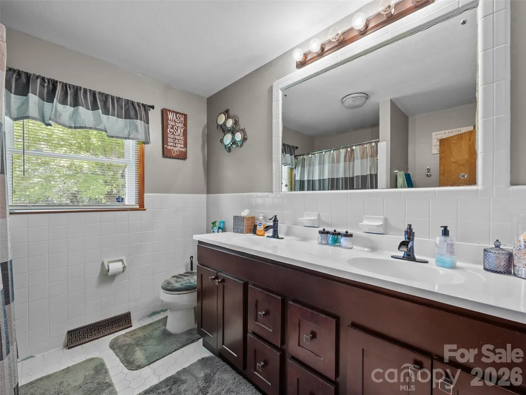 50 Baldwin Road Arden NC 28704
