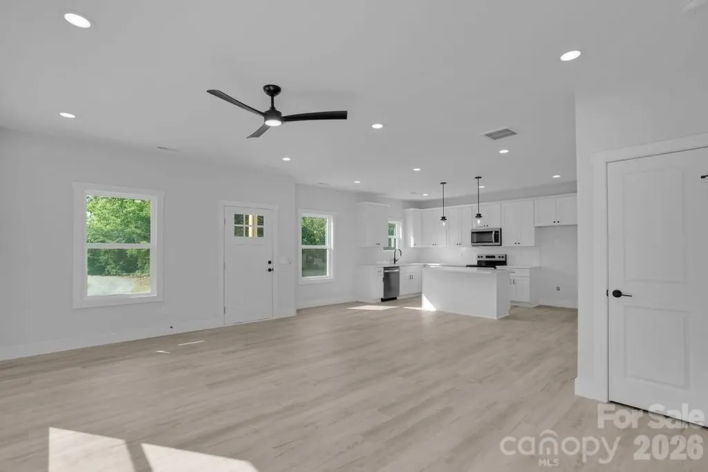 4629 Graybirch Drive Maiden NC 28650