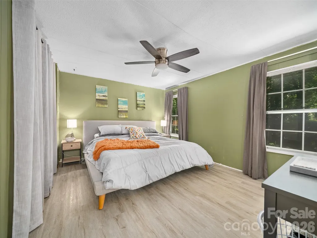 2 Lost Forest Drive Candler NC 28715