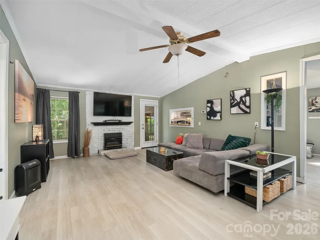 2 Lost Forest Drive Candler NC 28715