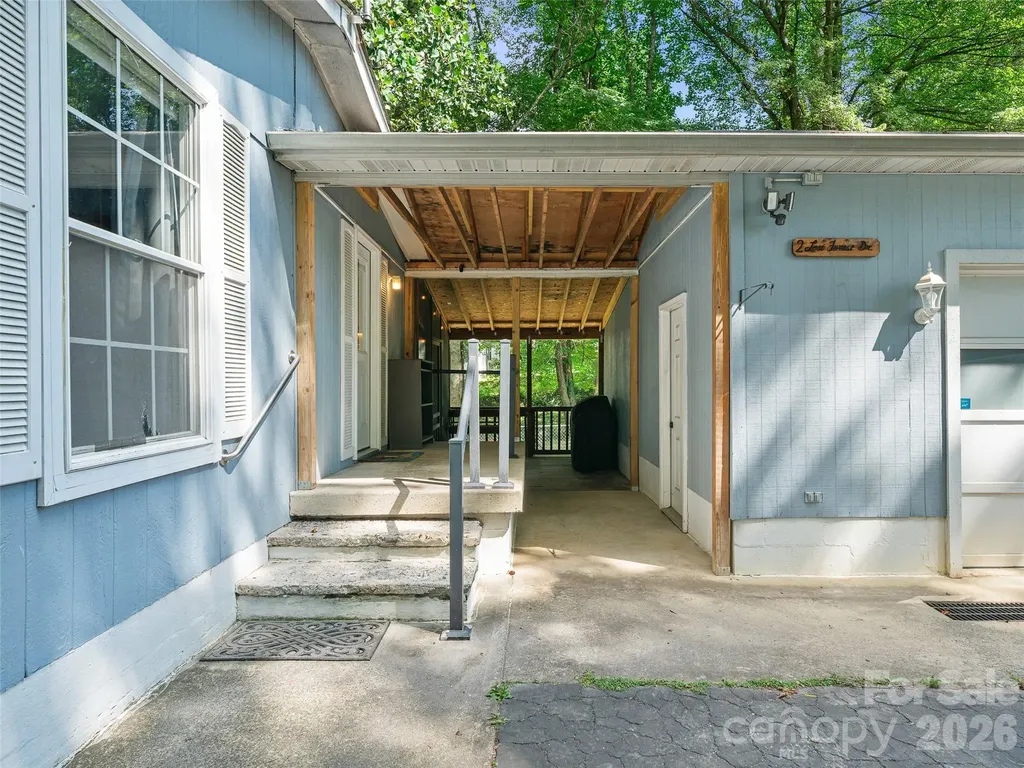 2 Lost Forest Drive Candler NC 28715