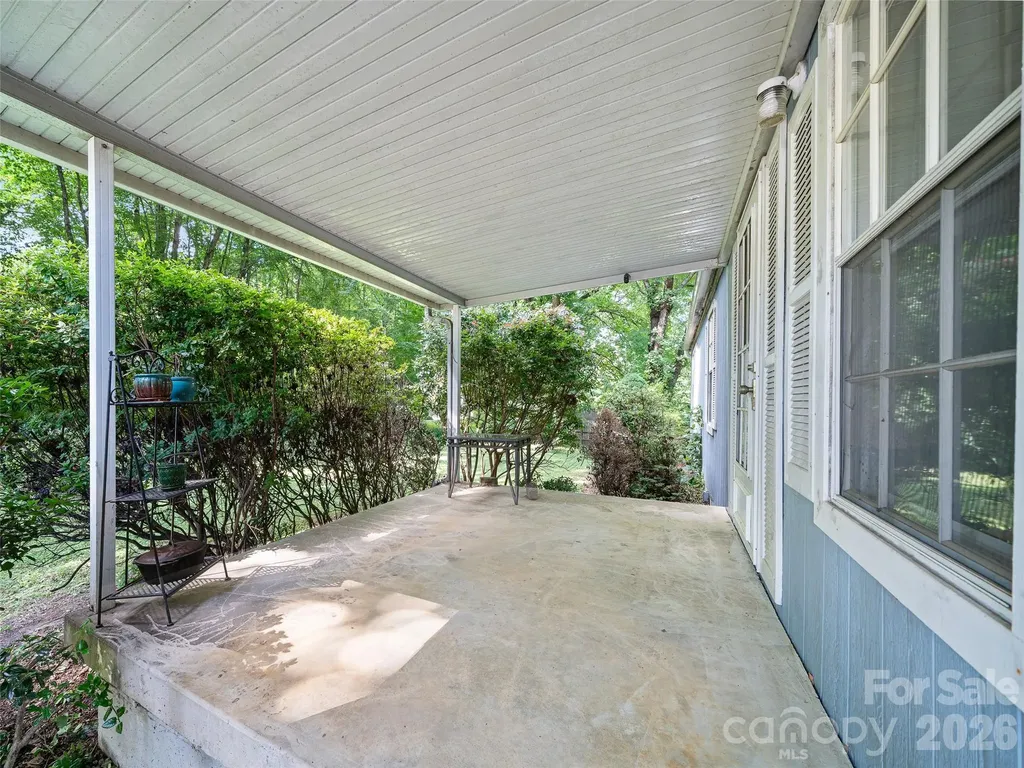 2 Lost Forest Drive Candler NC 28715