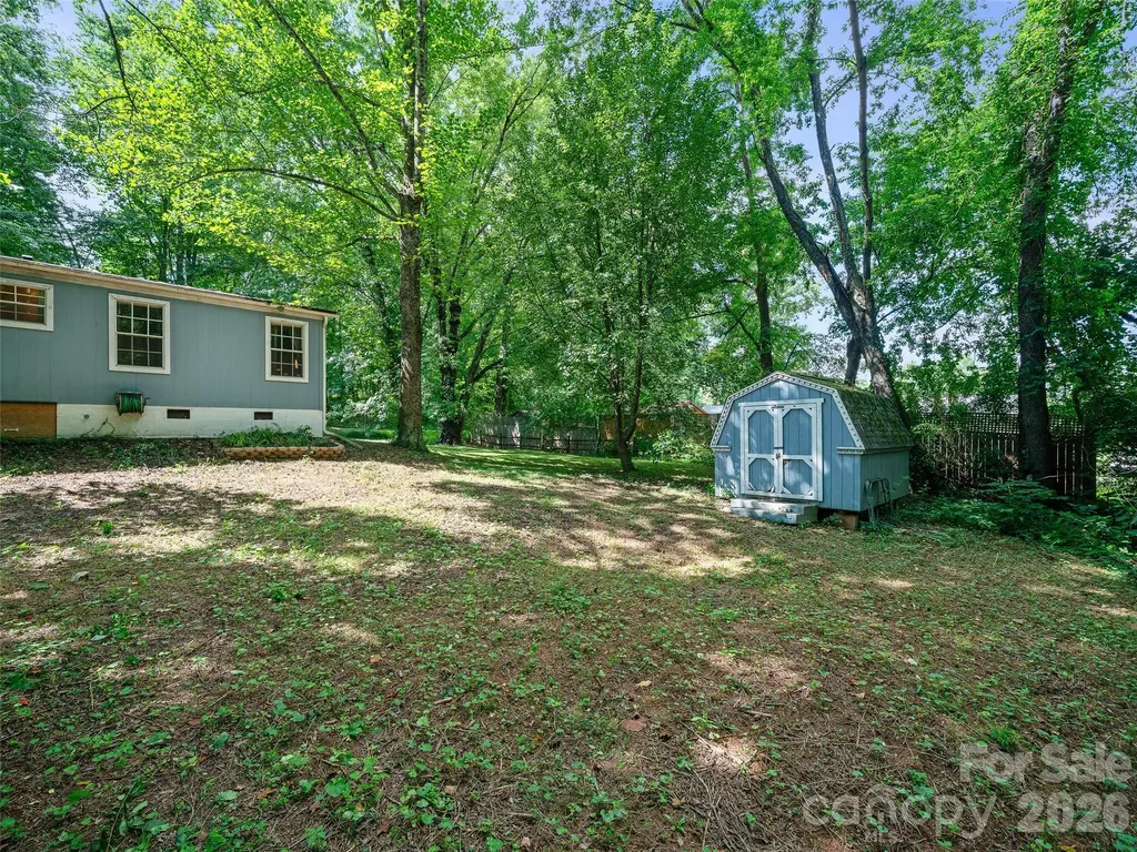 2 Lost Forest Drive Candler NC 28715