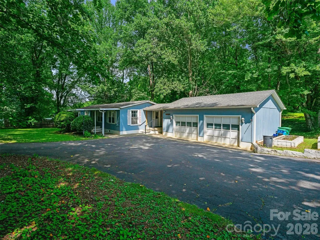 2 Lost Forest Drive Candler NC 28715