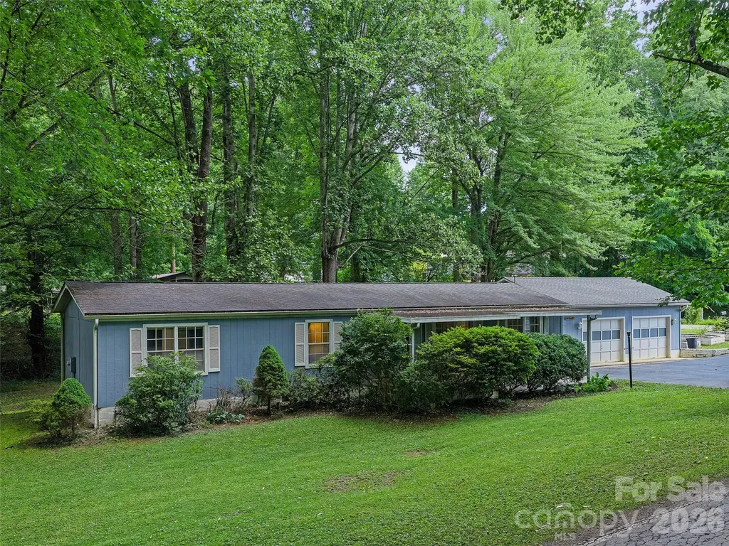 2 Lost Forest Drive Candler NC 28715