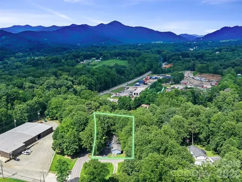 2 Lost Forest Drive Candler NC 28715