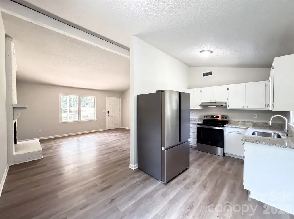 6912 Fieldlark Lane Charlotte NC 28227