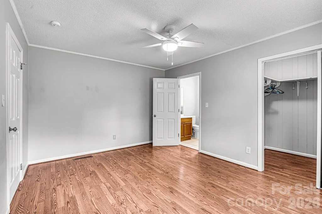 147 13th Avenue NW Hickory NC 28601