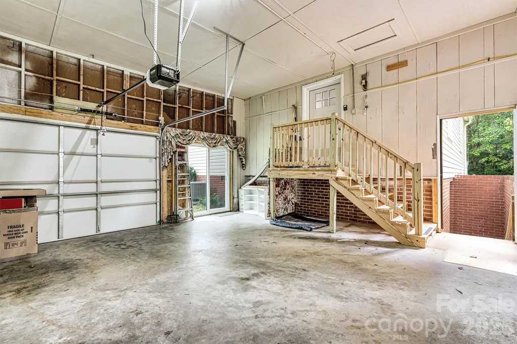 147 13th Avenue NW Hickory NC 28601
