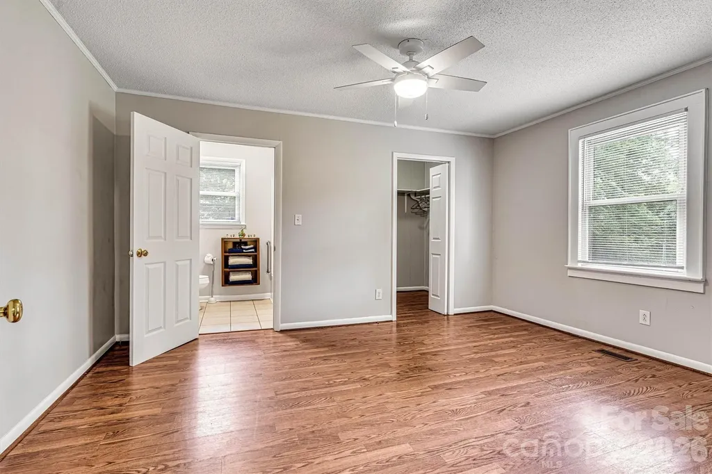147 13th Avenue NW Hickory NC 28601