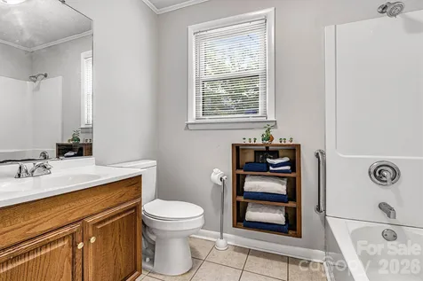147 13th Avenue NW Hickory NC 28601