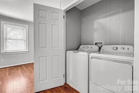 147 13th Avenue NW Hickory NC 28601