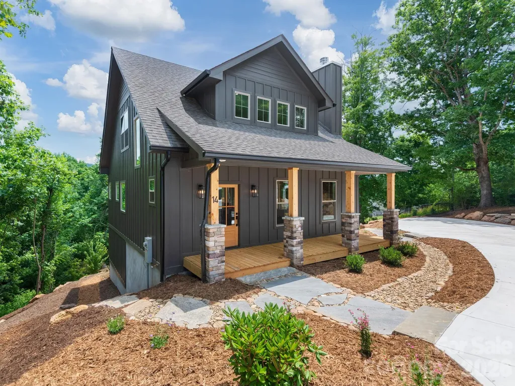 14 Yost Street Weaverville NC 28787