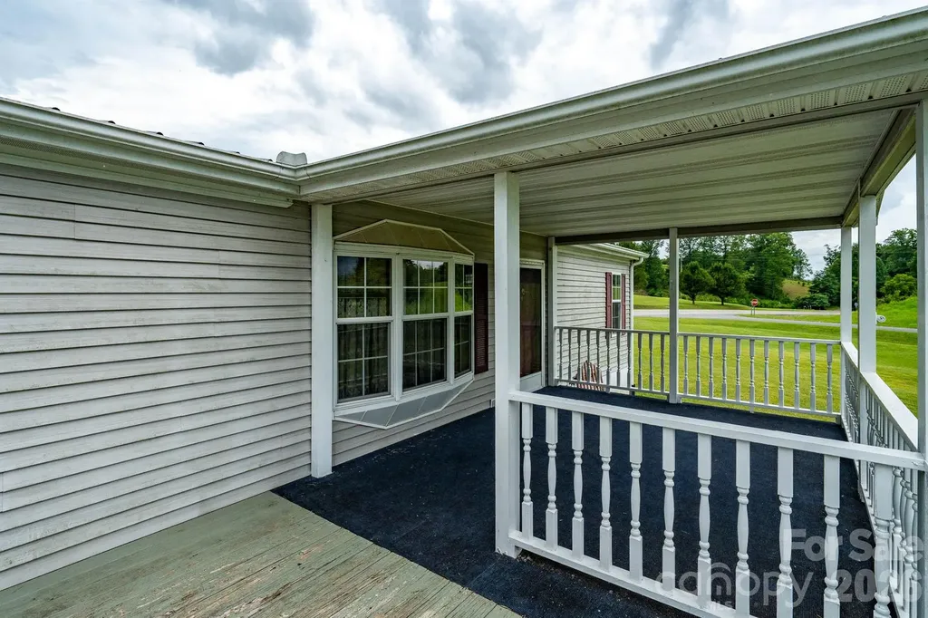 755 Fairview Loop Hot Springs NC 28743