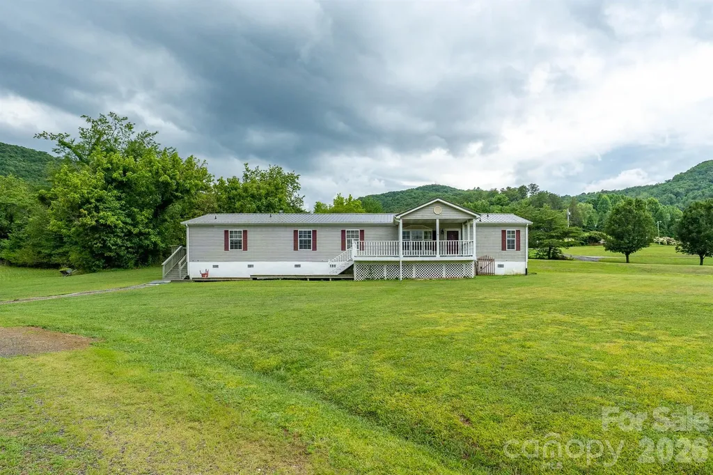 755 Fairview Loop Hot Springs NC 28743