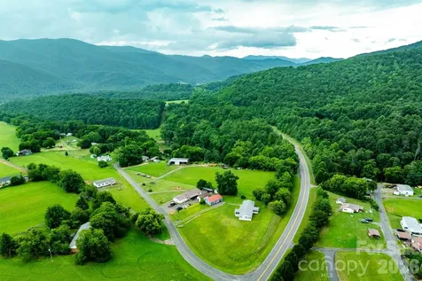 755 Fairview Loop Hot Springs NC 28743