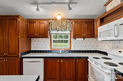 755 Fairview Loop Hot Springs NC 28743