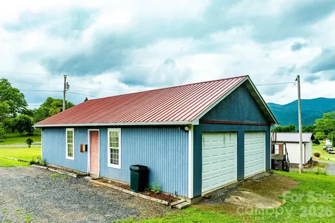 755 Fairview Loop Hot Springs NC 28743