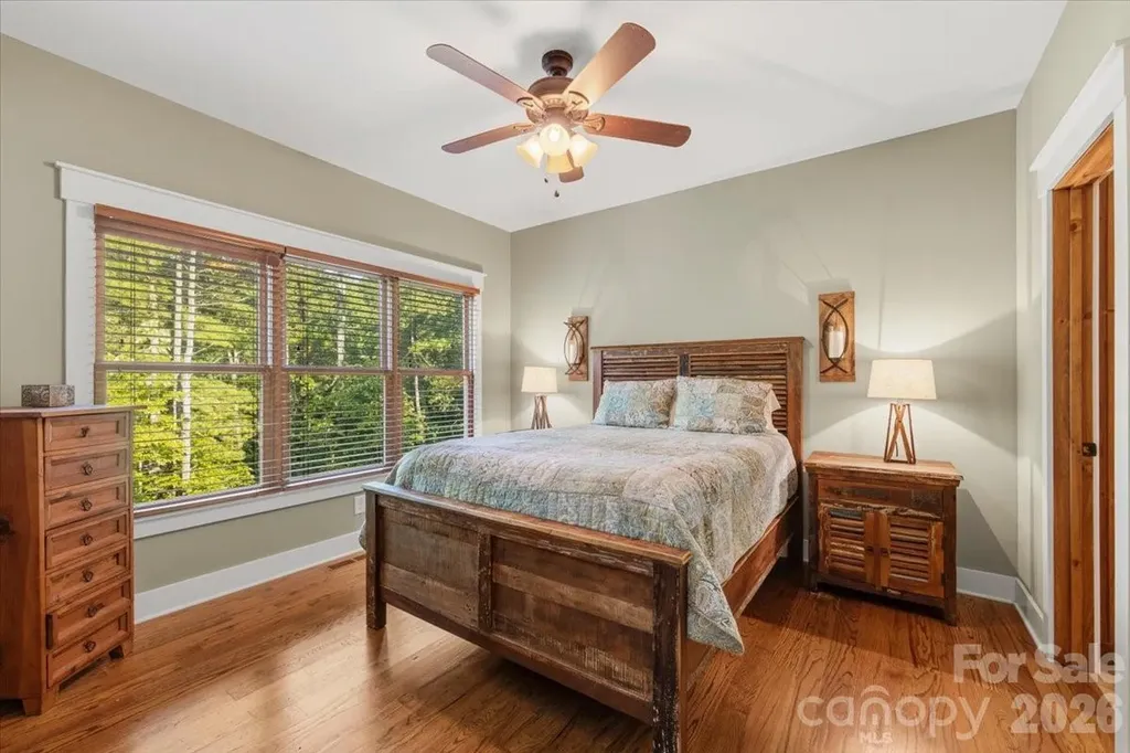 5021 Little Acres Road Nebo NC 28761