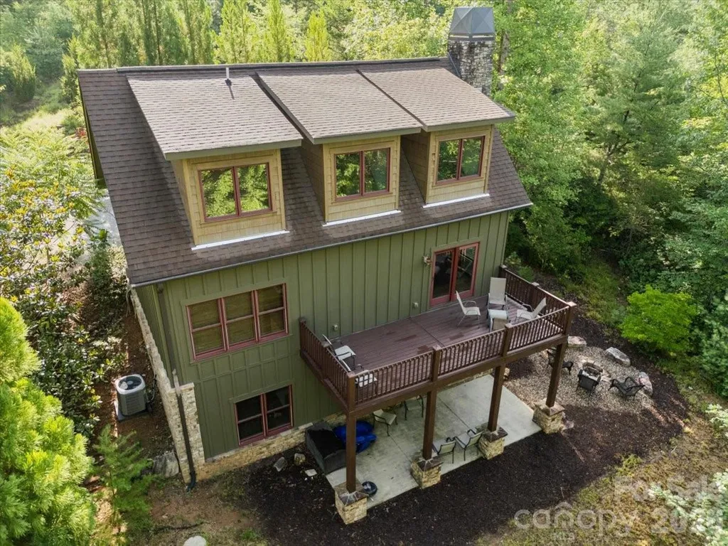 5021 Little Acres Road Nebo NC 28761