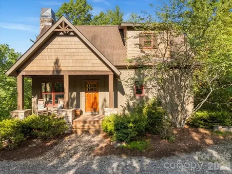 5021 Little Acres Road Nebo NC 28761