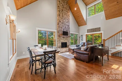 5021 Little Acres Road Nebo NC 28761