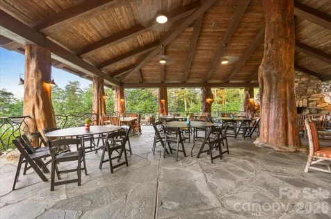 5021 Little Acres Road Nebo NC 28761