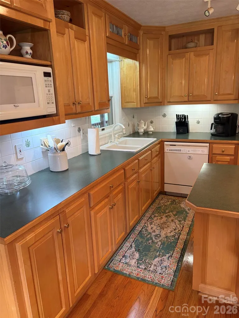 2997 Phillips Gap Road West Jefferson NC 28694